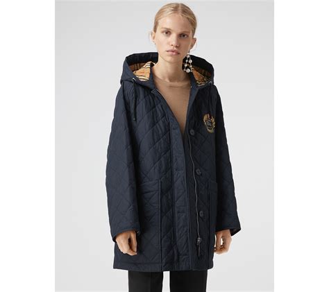 https www burberry com us
